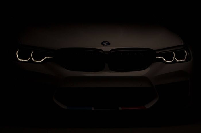 BMW akan luncurkan M5 30 Years American Edition