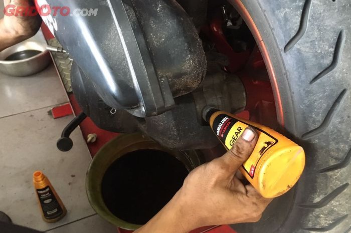 Tips servis CVT motor matic, kapan waktu yang tepat buat ganti oli gardan ?