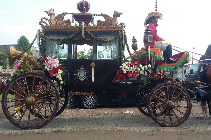 Kereta kuda yang dinaiki Kahiyang pada prosesi pernikahan