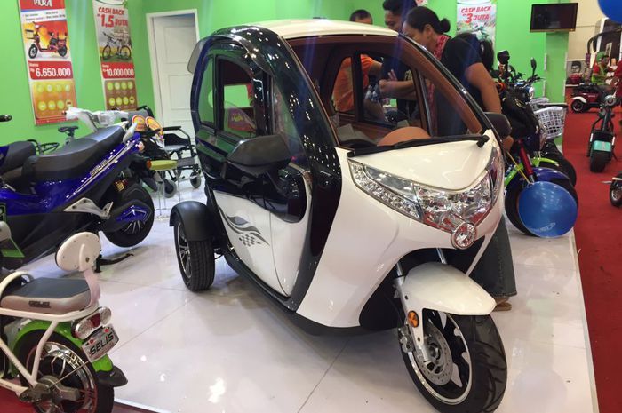 Motor roda tiga Selis, New Balis