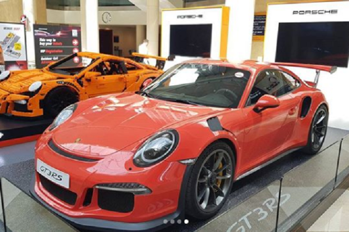 Porsche 911 GT3 RS di Dubai Motor Show 2017