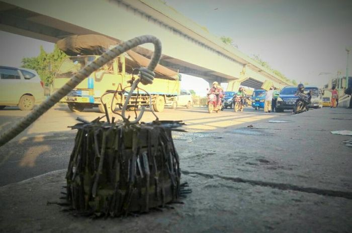 Ilustrasi ranjau paku