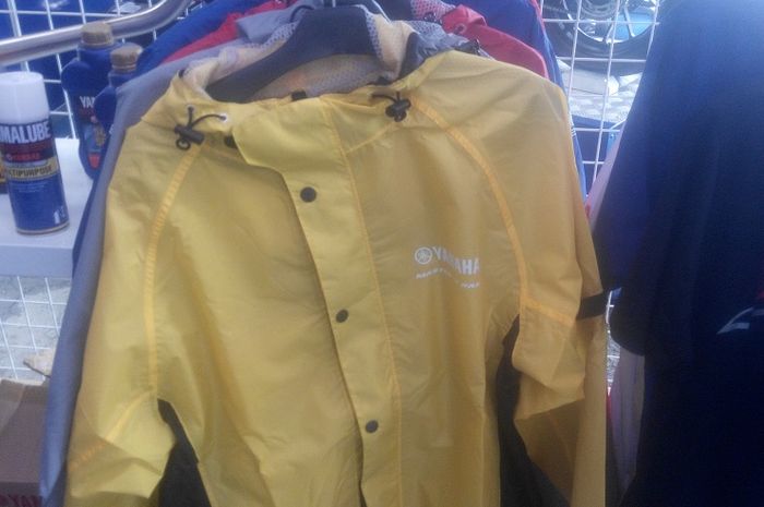 Diskon Spesial untuk Produk Mantol Yamaha di Event YCR 2017 Solo