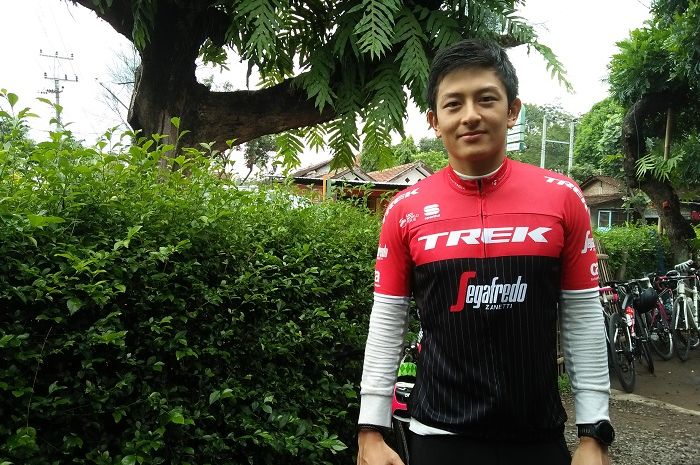 Rio Haryanto usai bersepeda di Boyolali, Minggu (26/11/2017)
