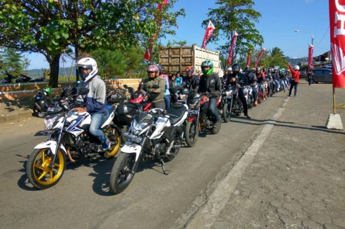 Grup riding saat turing