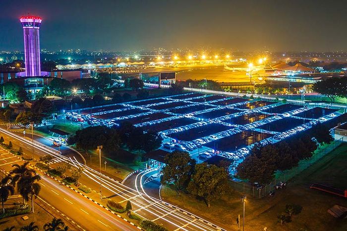 Fasilitas parkir inap di Bandara Internasional Soekarno-Hatta