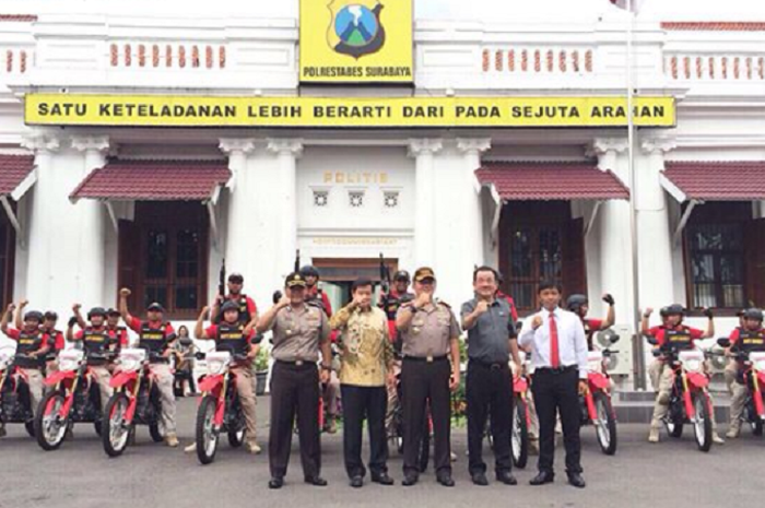 Honda bekerjasama dengan Polrestabes Surabaya menghadirkan CRF150L