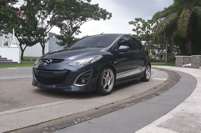Ilustrasi Mazda2
