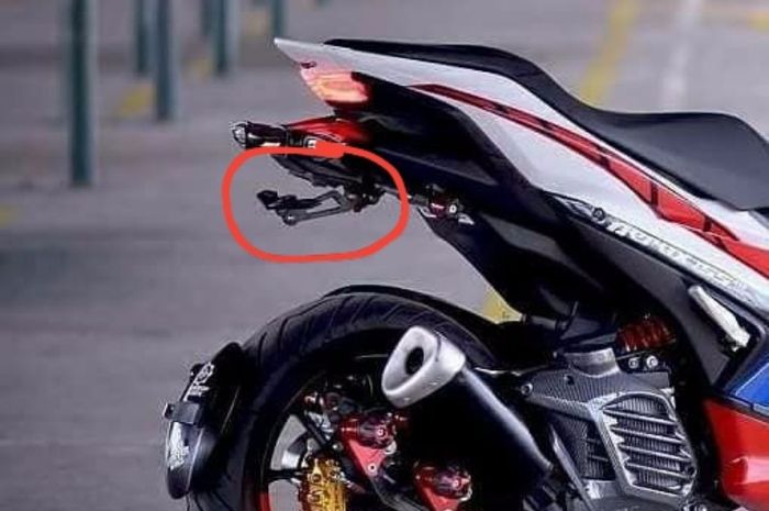 Pasang Tail Tidy di Yamaha Aerox 155, Biar Makin Sporty 