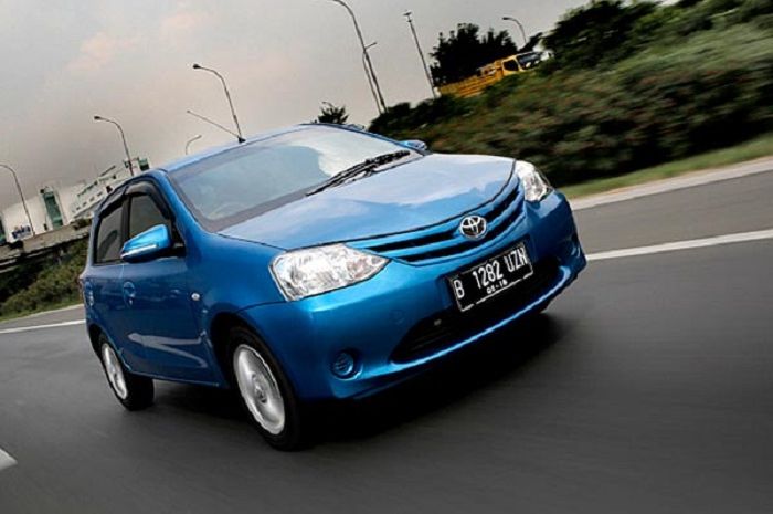 Test drive Toyota Etios tipe E