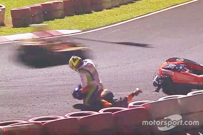 Adegan berantem di Karting Race di Brazil 