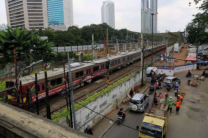 Penampakan jalan di Stasiun Sudirman Baru di Jakarta