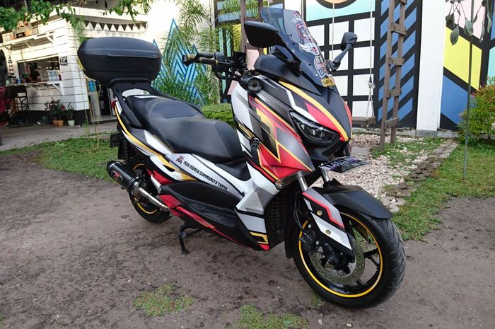 juara Customaxi Yamaha kategori XMAX