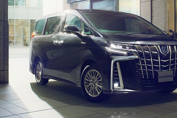 Ilustrasi. Minat mobil bekas Toyota Alphard 2019, cek dulu harga ban barunya