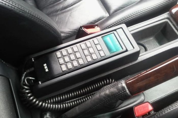 Belum Ada Smartphone, Ini Alat Komunikasi yang Dulu Digunakan Di Mobil -  GridOto.com