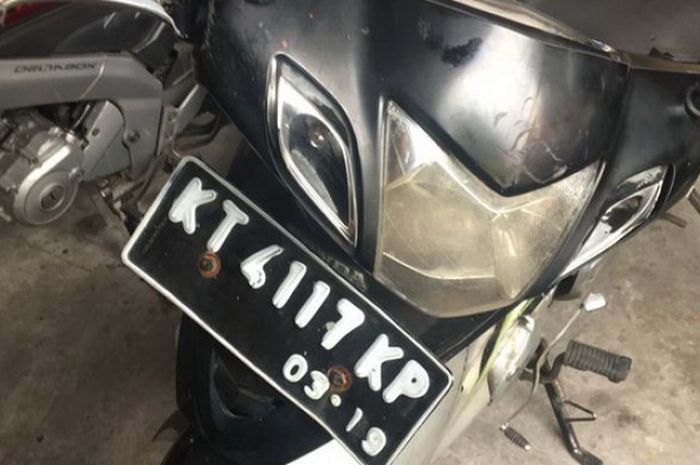 Motor Honda Karisma dengan nomor polisi KT 4111 YP raib dari genggaman Munahwa sekitar sembilan bulan lalu