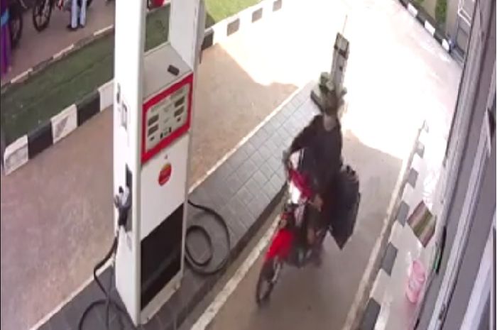 Sudah dibilang jangan pakai jeriken