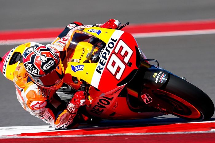 Elbow down Marc Marquez