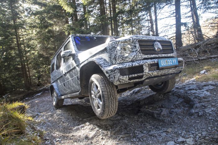 Mercedes-Benz G-Class sedang tes off-road 