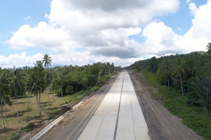 Pembangunan konstruksi proyek Jalan Tol Manado-Bitung terus dipercepat