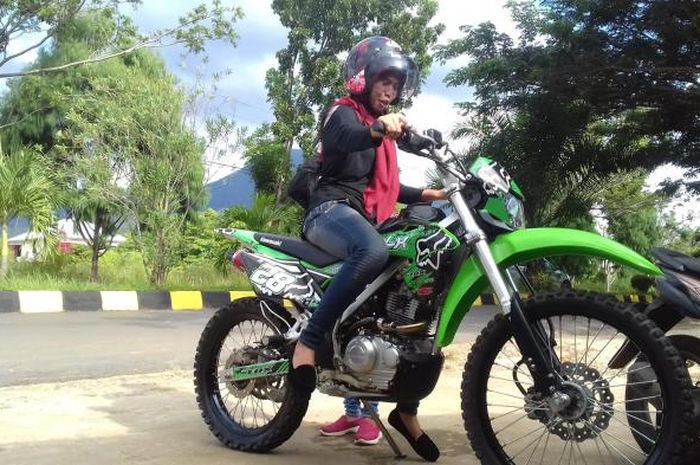 Trik Mengendarai Motor Trail Untuk Harian