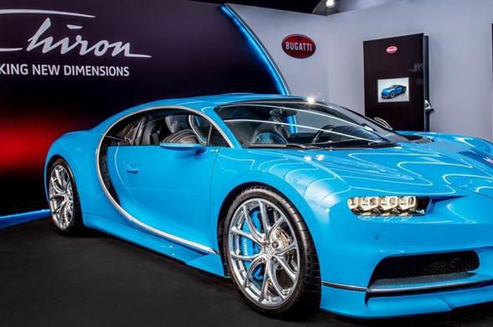 Bugatti memboyong Chiron di ajang F1 GP Singapura, untuk membuai para calon konsumen di Asia Tenggara.