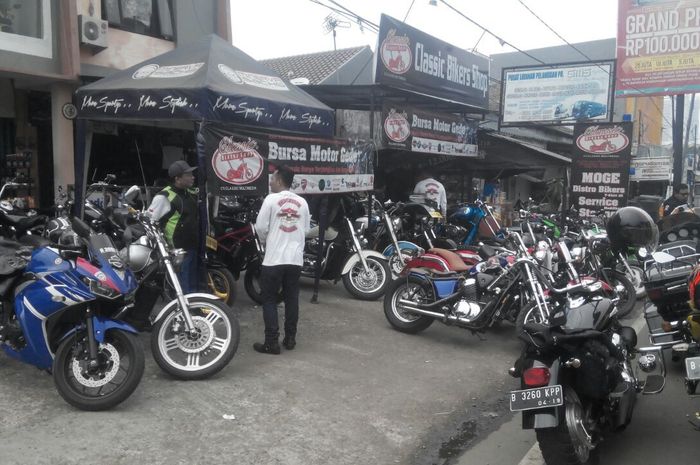 Penampakan Harley Davidson dan Moge yang ada di Classic Bikers Shop