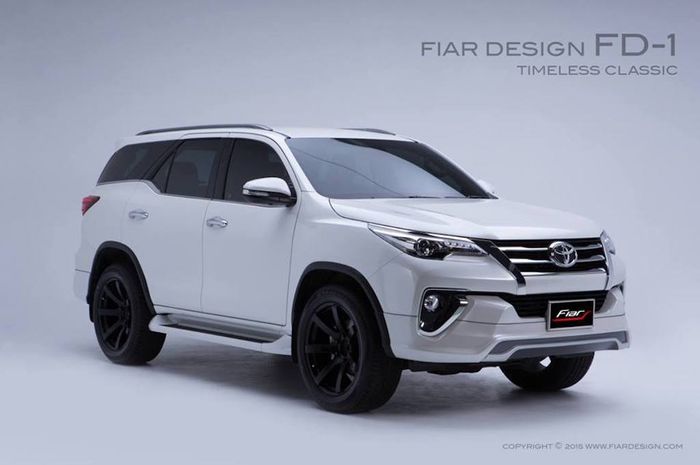 Toyota Fortuner pakai body kit dari Fiar Design