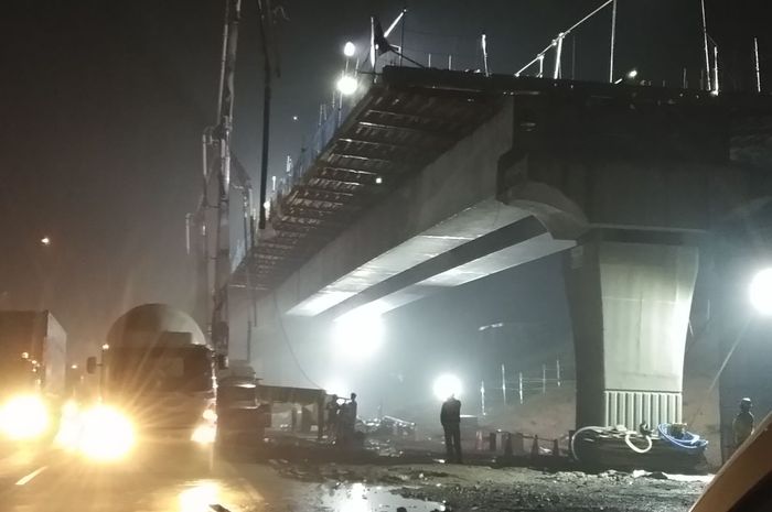 Jalan Tol Jakarta-Cikampek II (Elevated) ulai pengecoran Slab