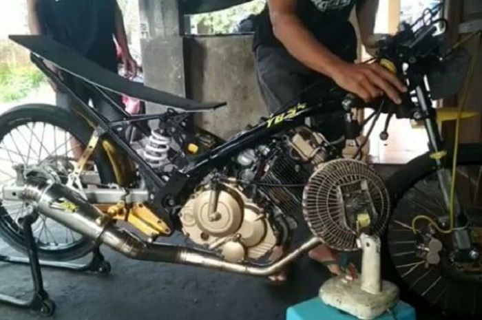 Motor Drag Suzuki Satria F 200cc