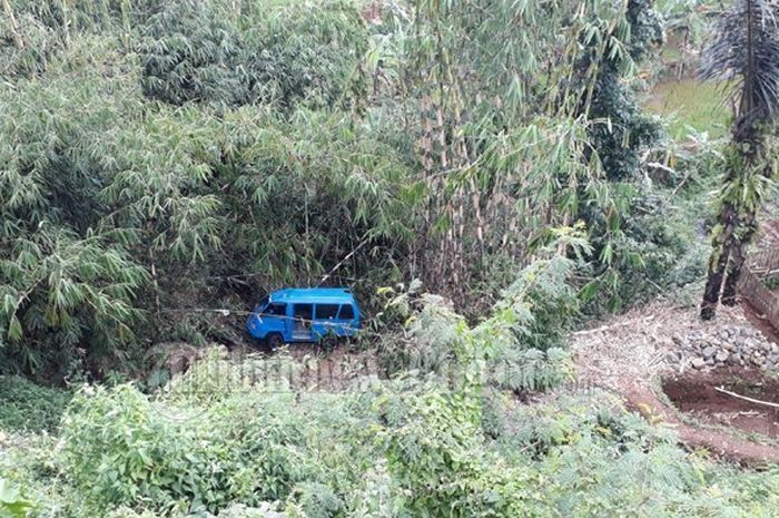 Peristiwa mobil masuk jurang di Kampung Bungur, Desa Tajur Halang, Kecamatan Cijeruk, Kabupaten Bogor ternyata bukan kali pertama ini terjadi. 