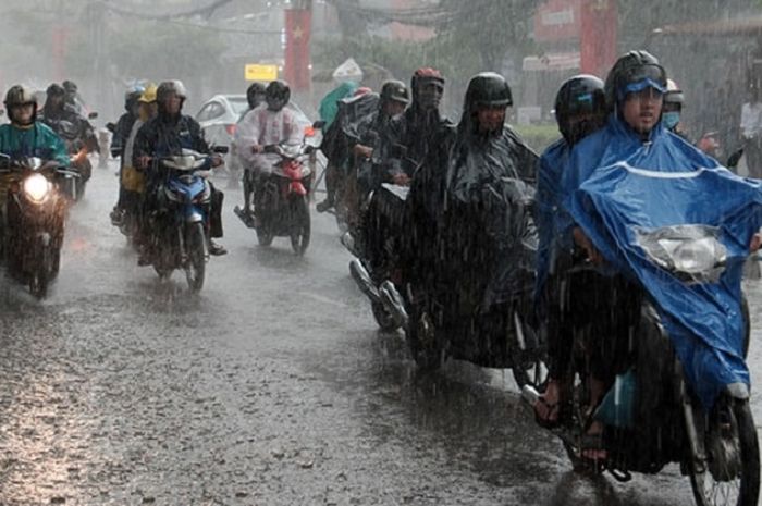Hujan diprediksi terjadi di Jakarta. Tetap waspada