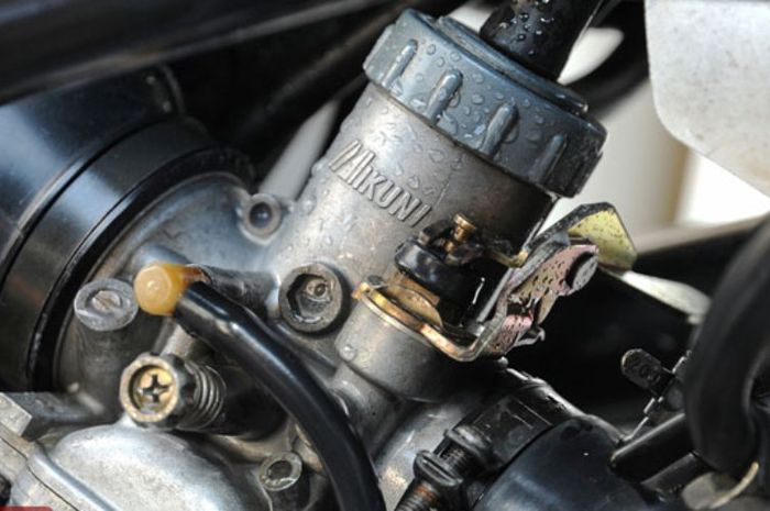 Karburator bawaan Kawasaki Ninja 150 RR