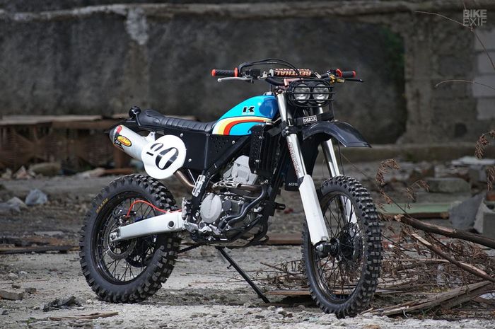 Kawasaki KLX250 custom vintage enduro dari Knuckle Whackjob