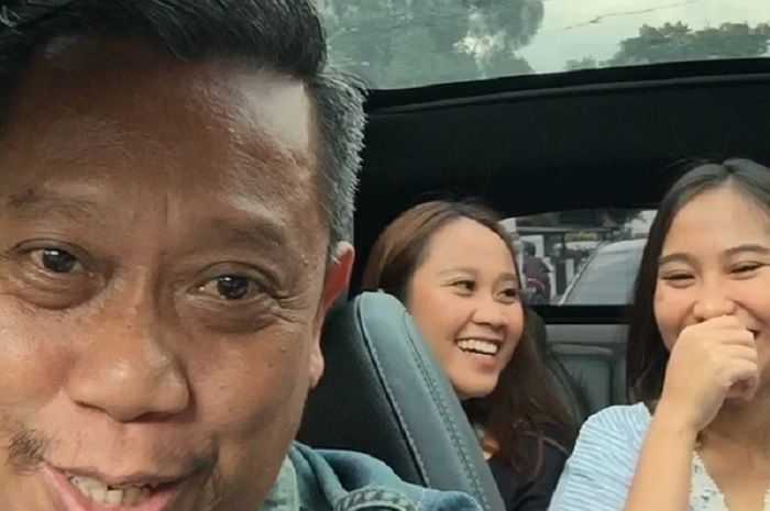 Tukul Jalan-jalan Bersama Anak Perempuannya