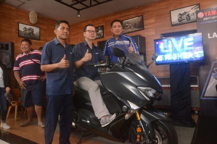 Peluncuran Kembali Yamaha TMAX DX dan Peluncuran Yamaha Lexi di Bali