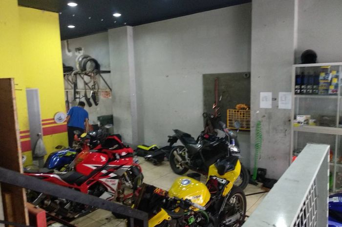 Bengkel Motoprime Racing (MPR) di bilangan Tangerang Selatan