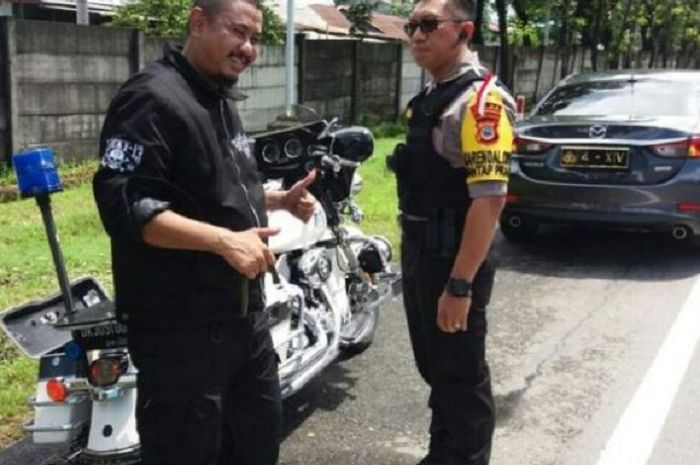 Pengendara Moge Harley-Davidson