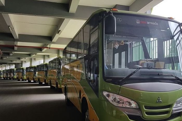 Bus TransPatriot Bekasi