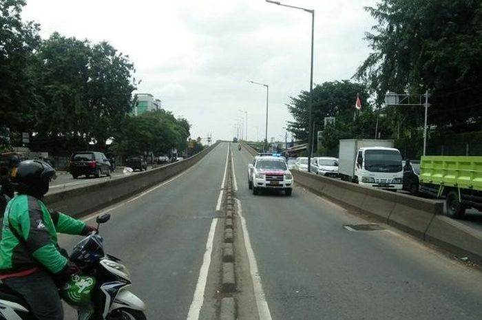 Flyover Road Pesing di Jakarta Barat
