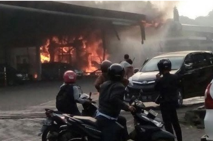 Kebakaran dahsyat SPBU Sidoarjo