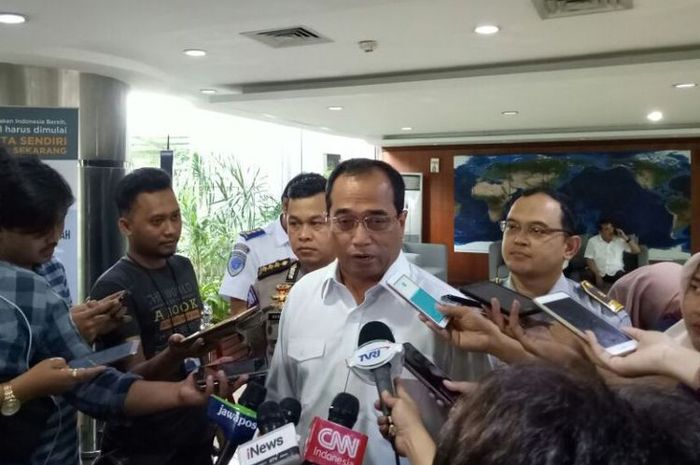 Menteri Perhubungan Budi Karya Sumadi saat ditemui di Kantor Kementerian Koordinator Kemaritiman, Ja
