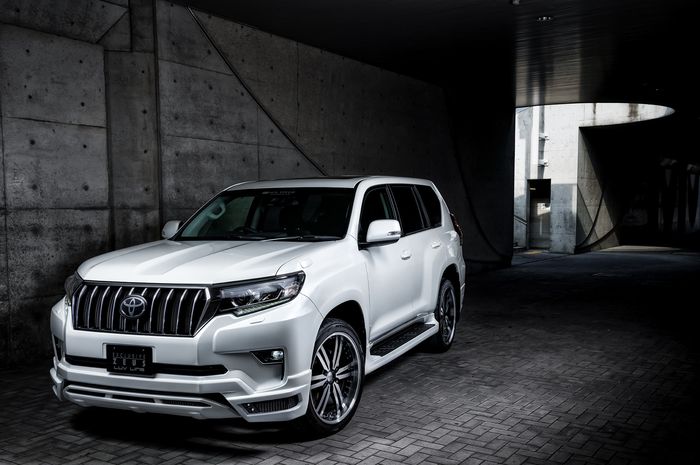 Modifikasi Land Cruiser Prado dari M'z Speed