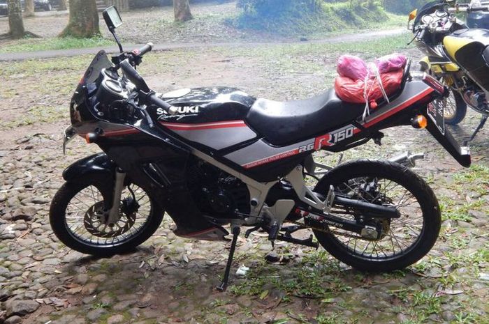 Suzuki RGR150 lansiran 1992 milik Robby Chow.