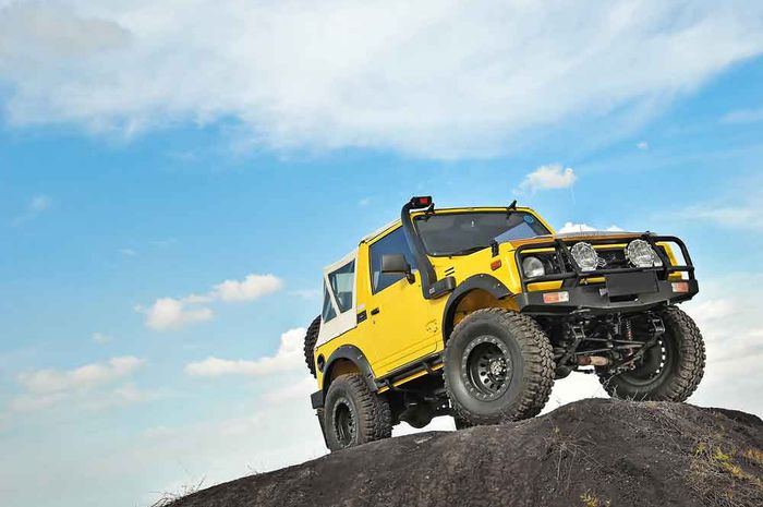 Modifikasi Suzuki Jimny yang sangat populer di akhir era 90-an