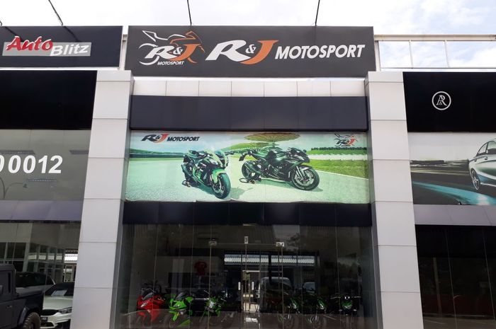 RnJ Motosport, showroom moge seken di BSD, Duren Tiga dan Kemang