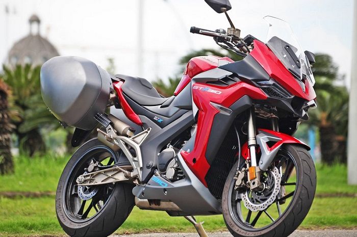 Motor 2024 sport touring