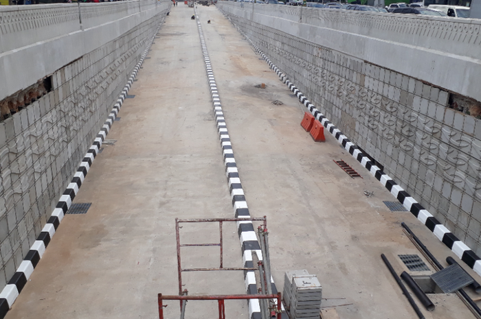 Kondisi pembangunan di underpass Mampang-Kuningan, Jakarta Selatan, Rabu (28/3/2018).