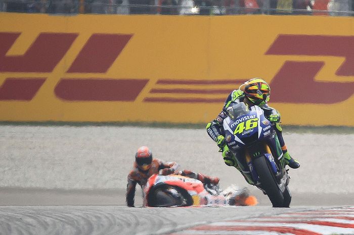 Sepang Clash 2015. Mengingat MotoGP Malaysia 2015, Valentino Rossi Masih Kesal dengan Marc Marquez?
