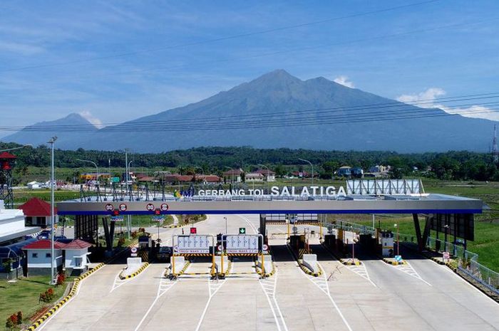 Gerbang tol Salatiga